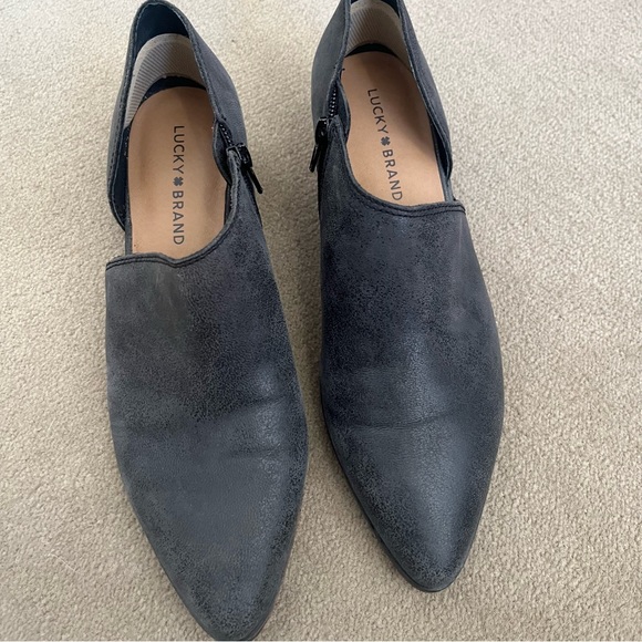 Lucky Brand Women's Kenri Black Leather Side Zip Pointed-Toe Ankle Boot size 8.5 - Picture 4 of 9